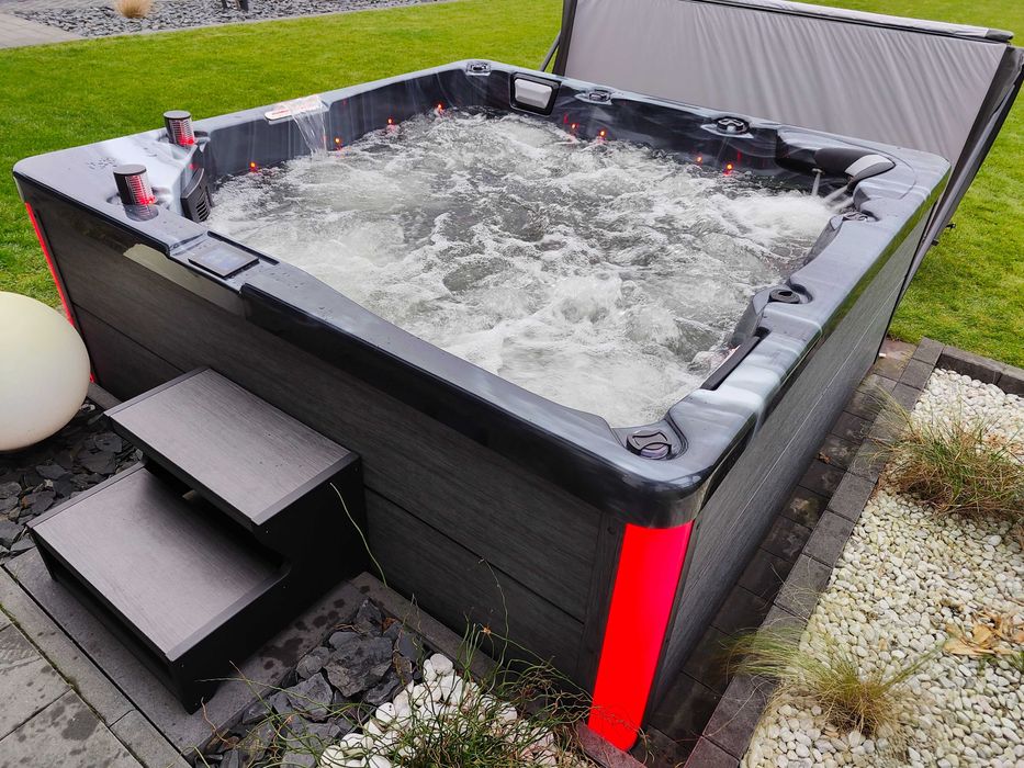 Wanna spa , jacuzzi ogrodowe , basen spa , balia , bania - USA