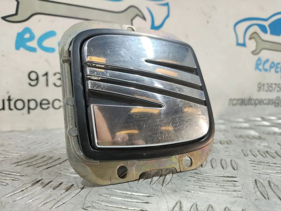 Puxador de Mala Seat Ibiza 6k2 (1999 - 2002) - 6K0827565B