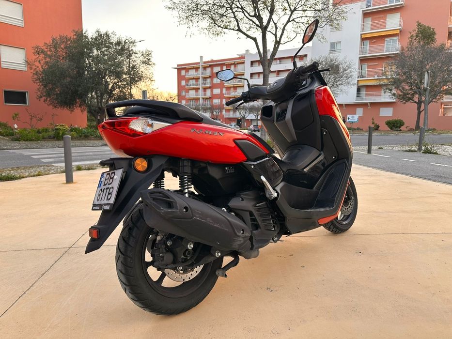 Yamaha Nmax 125   15 mil km's