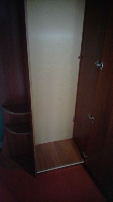 Продаю прихожую б/у