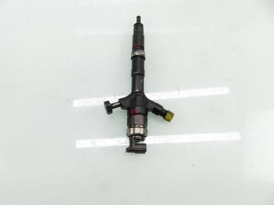 Wtryskiwacz Toyota Corolla Verso 2.0 D-4d - 236700g010