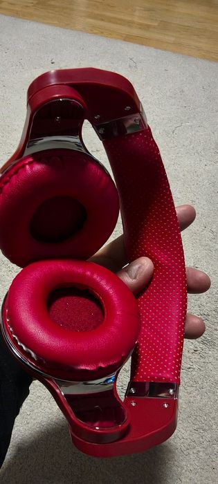 Headset huricane na cor vermelho