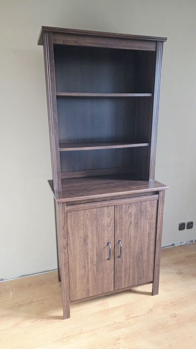 Komoda IKEA, kolor ciemny brąz.