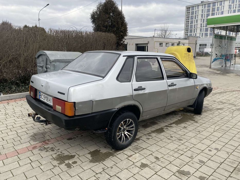 ВАЗ 21099 1'5 бензин