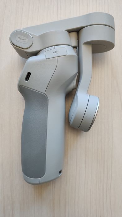 Стабилизатор DJI OM 4 (DJI Osmo Mobile 4)