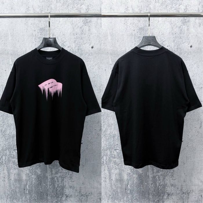 Футболка в стилі Balenciaga