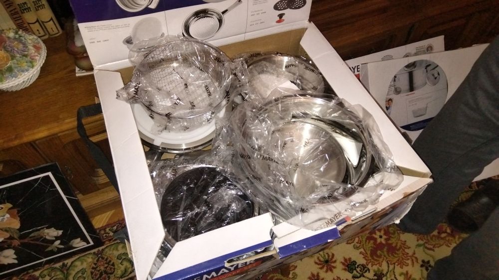 Продам набор кастрюль HoffMayer