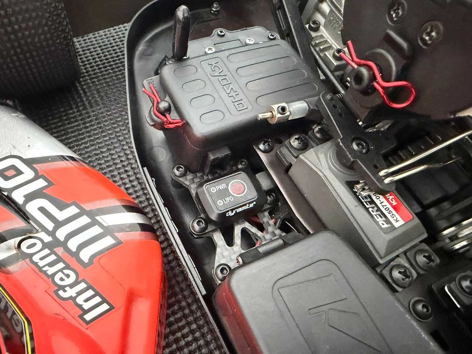 Carro Rc nitro Kyosho MP10