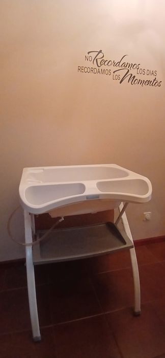 Fraldário + Banheira
