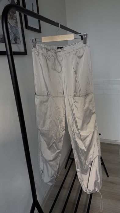 Штани Zara.