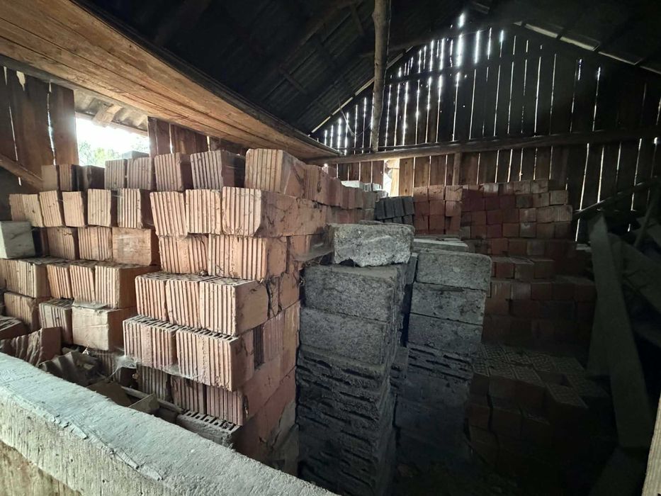 cegła, bloczki, pustaki