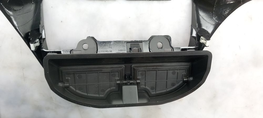 Moldura da consola central / rádio / aro PEUGEOT 2008 I (CU_)