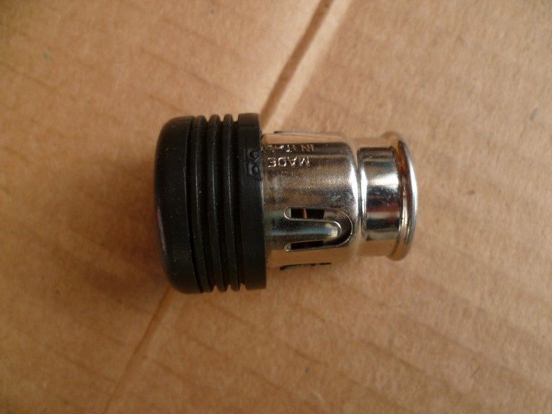 Прикуриватель Fiat Tipo.