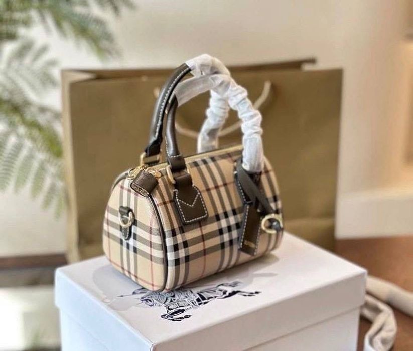 Burberry сумка жіноча бежева alo louis loro christian женская