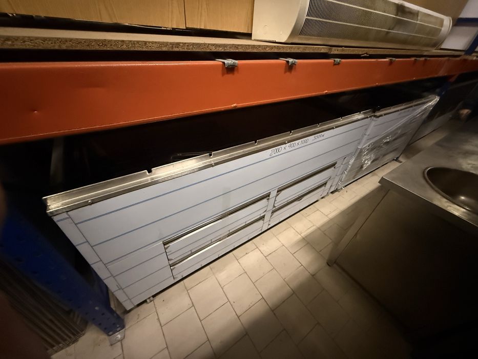 Grelhador carvão com 5 espetos Rotativos