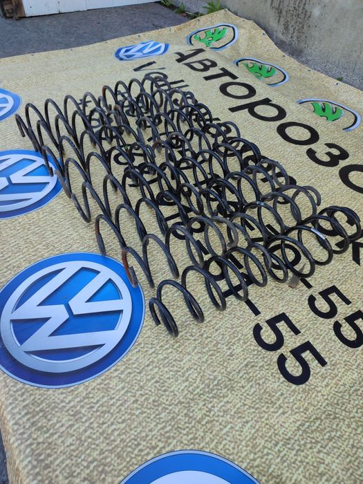 Пружина передня Пассат б6 б7 Октавія А5 Гольф 6 5 Фабія  Пружини перед