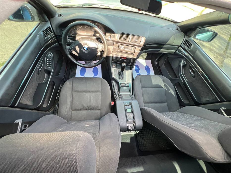 Продам BMW  523I