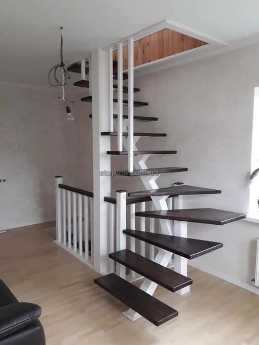 Дерев'яні сходи під ключ в Бердичеві (деревянные лестницы)