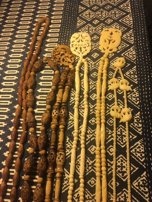 stare naszyjniki drewno egzotyczne kosc