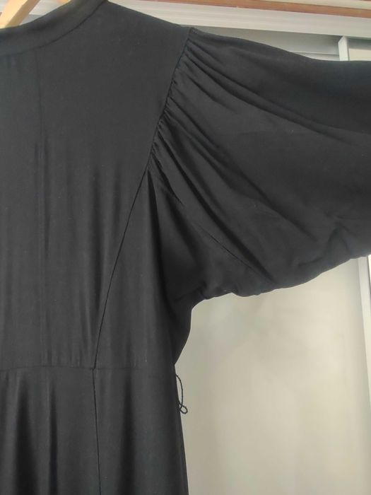 Sukienka wiskoza długa z długim rękawem H&M