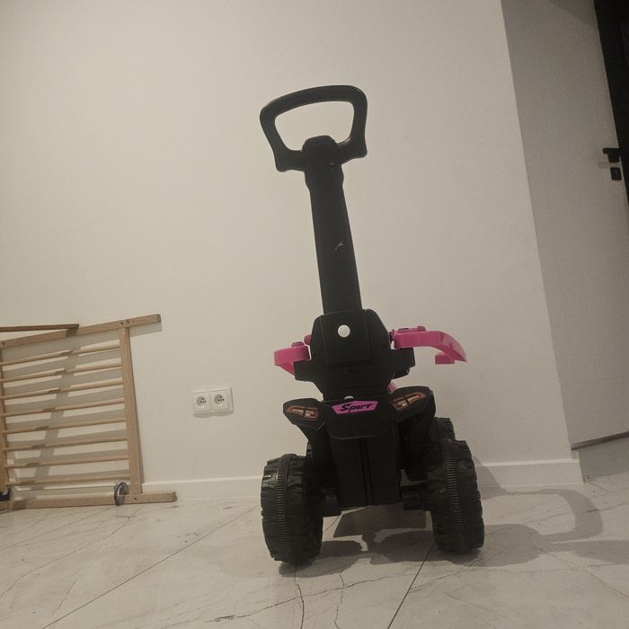 Samochodzik dla 2 latki