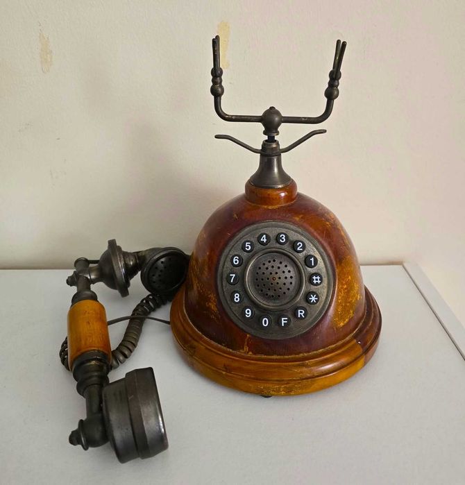 Telefone fixo anos 70