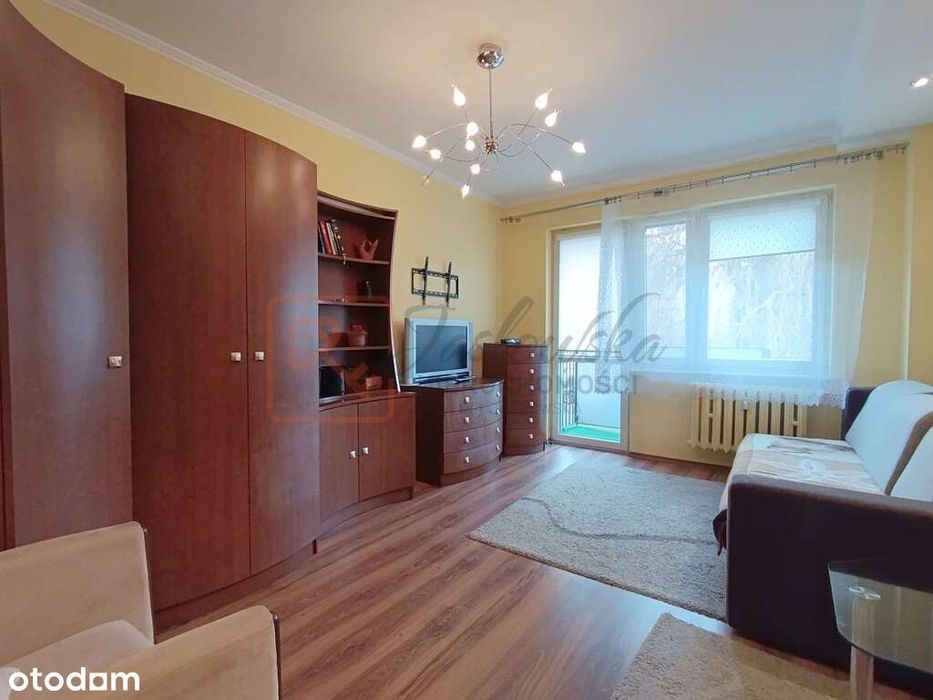 48m2, 1piętro, 2 pokoje, ul. Miłocińska