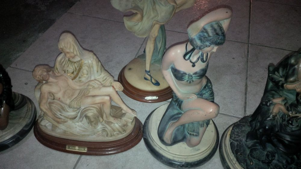 Estátuas em estado novo mais de 40 anos