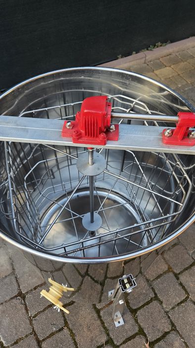 Miodarka 4 ramkowa nierdzewna.