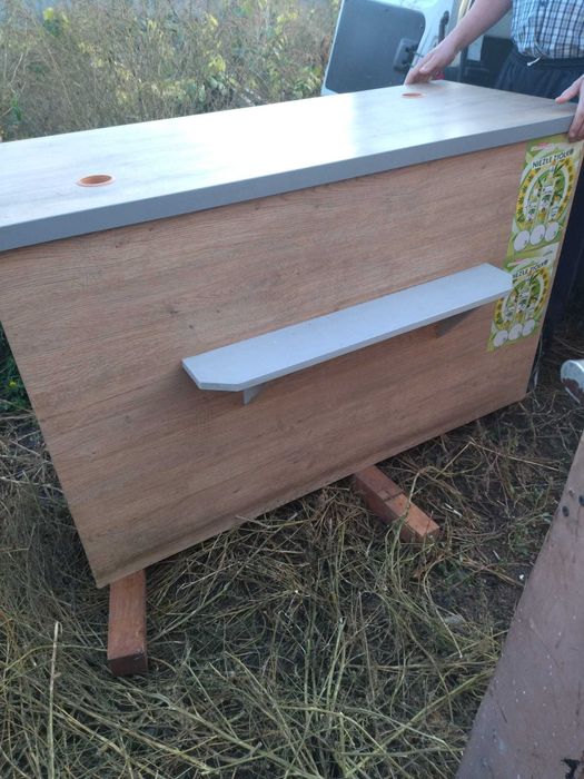 Lada sklepowa  w dobrym stanie