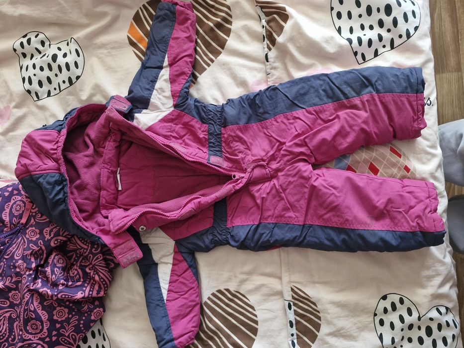 Подарую зимові комбінезон на дівчинку 74-86см