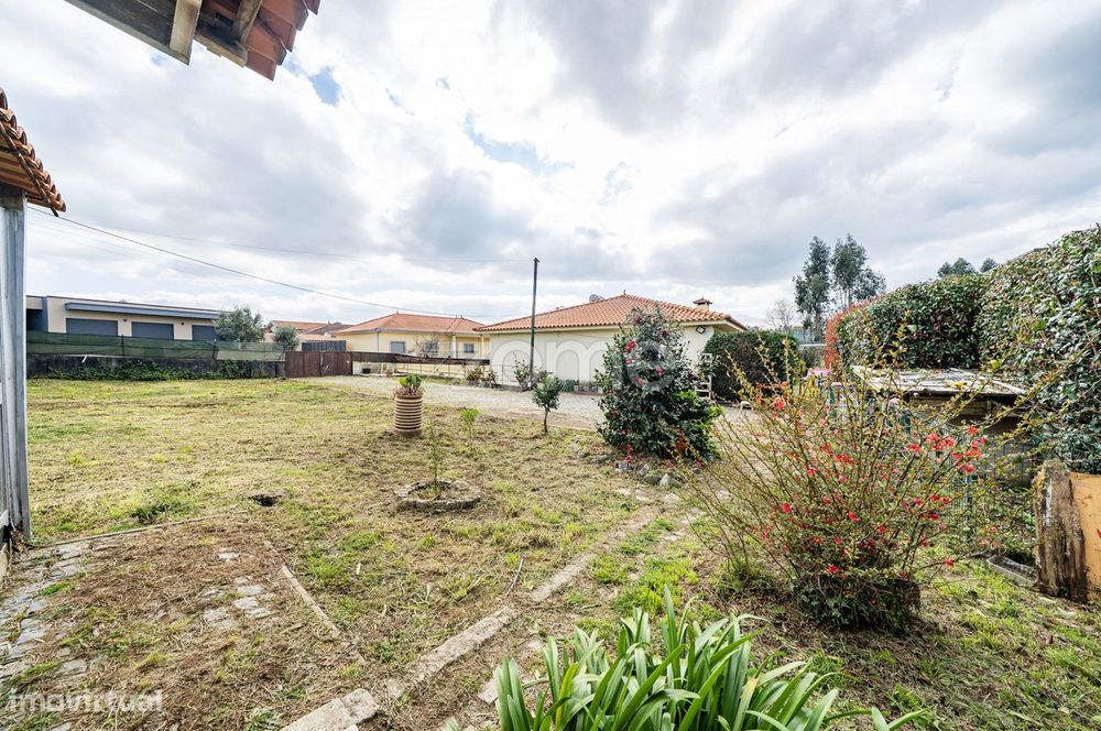 Terreno 492m2 | Projetos Aprovados | Moradia Individual | 12 min Braga