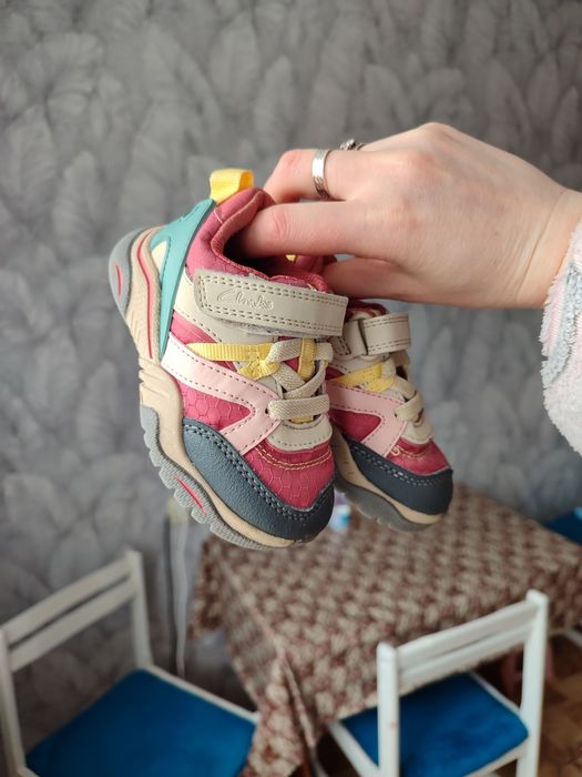 Кросівки дитячі Clarks 20 розмір