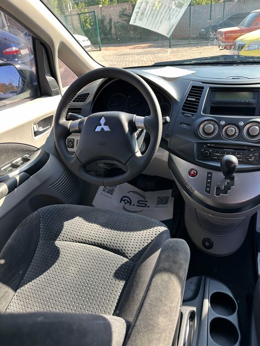 Продам  Mitsubishi Grandis 2006 рік можлива розстрочка,кредит,обмін!