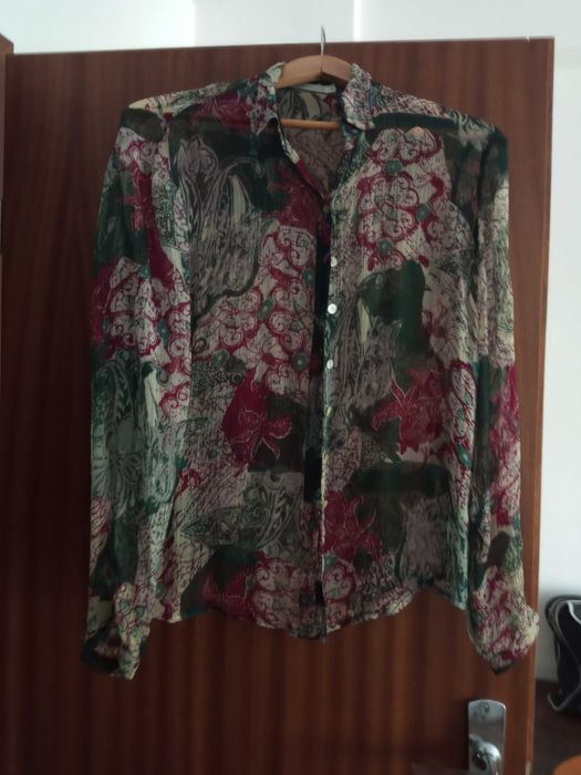 Vendo 2 Camisas senhora