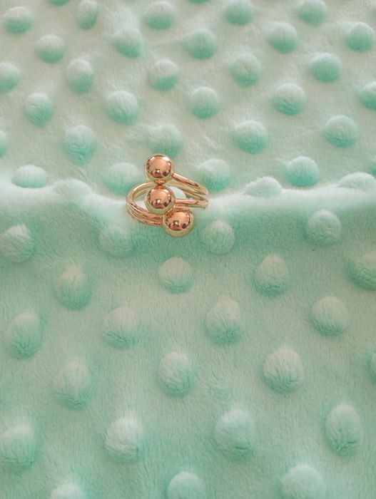 Pierścionek regulowany