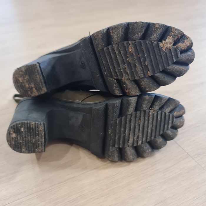 Bota com salto pequeno, verde