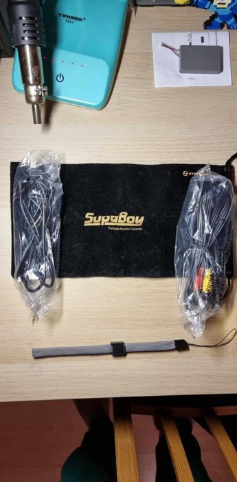 Hyperkin Supaboy Gold. + flash card. SNES Super Nintendo