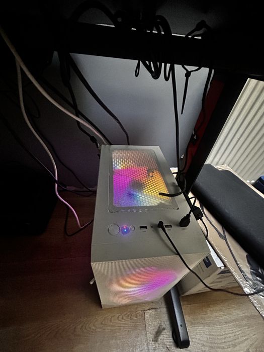 Zestaw do grania | komputer monitory