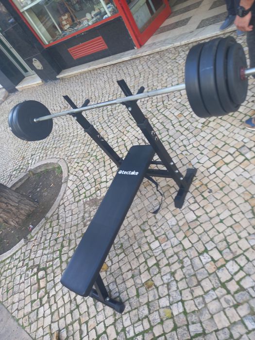 Banco musculação com pesos