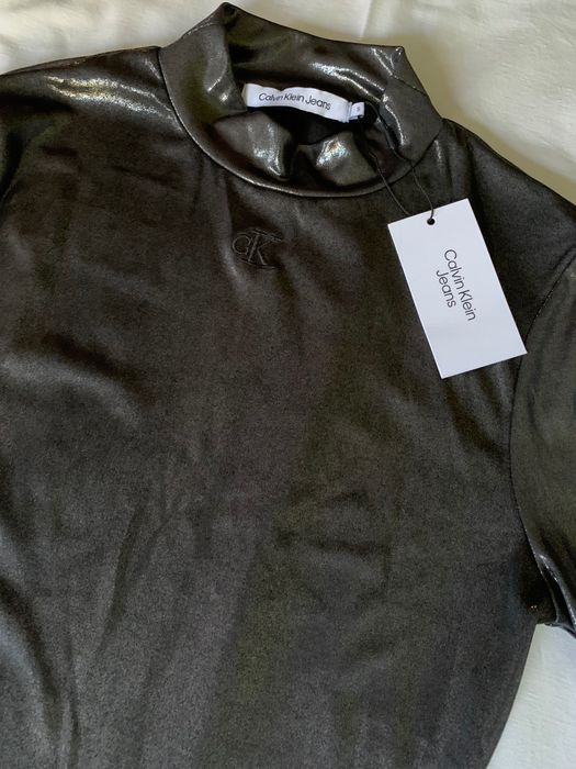 Нова сукня Calvin Klein