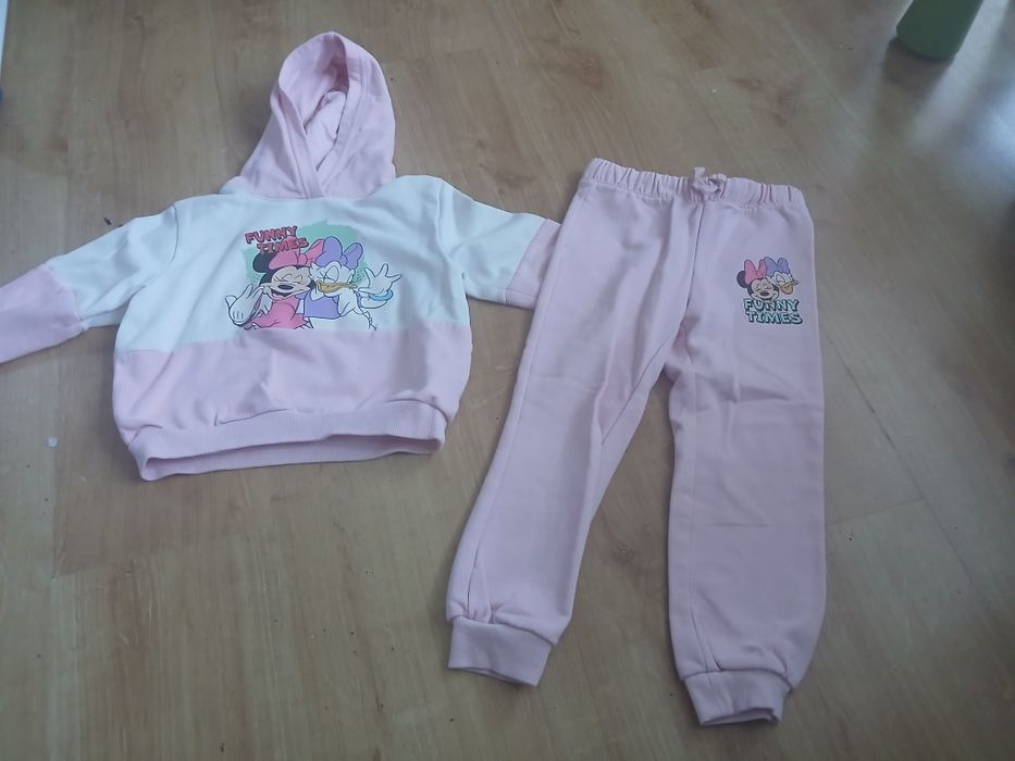 Dres dziewczęcy 110 cm