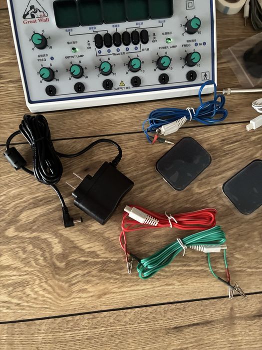 Wielofunkcyje urządzenie do akupunktury