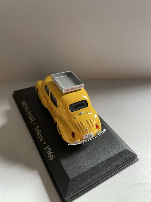 Renault 4CV escala 1:43