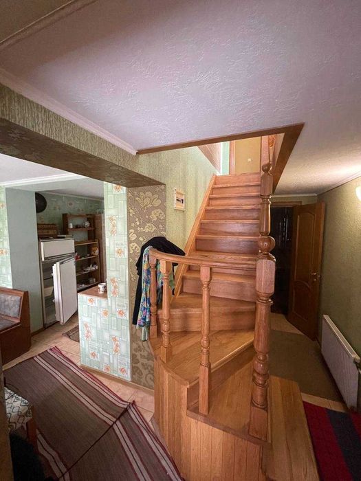 Продам цегляний будинок в Лезнево з приватизованою ділянкою. 34333