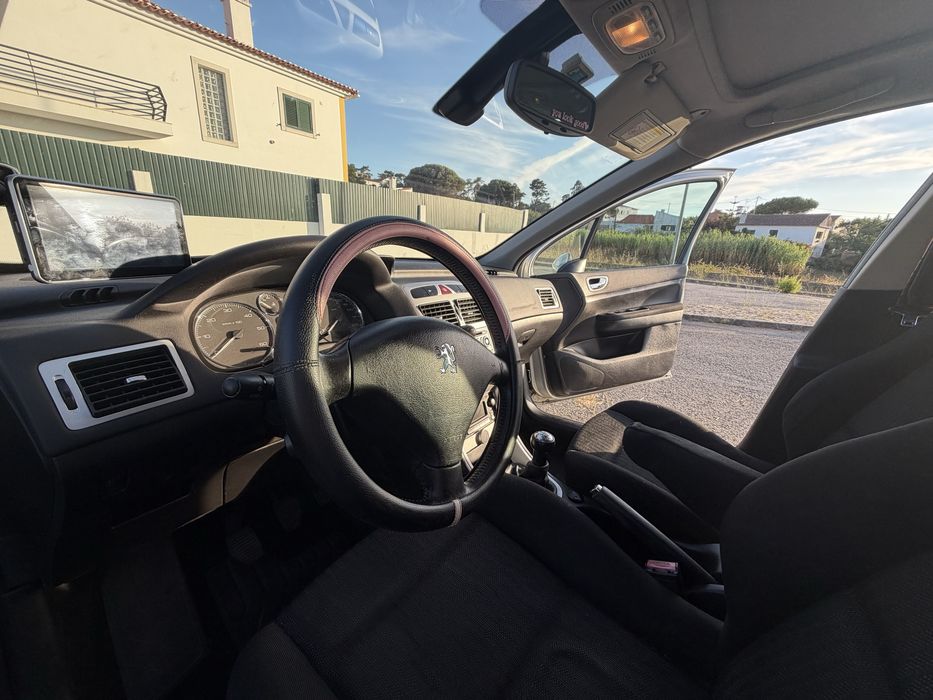 Peugeot 307 SW 7 Lugares – Económico e Espaçoso