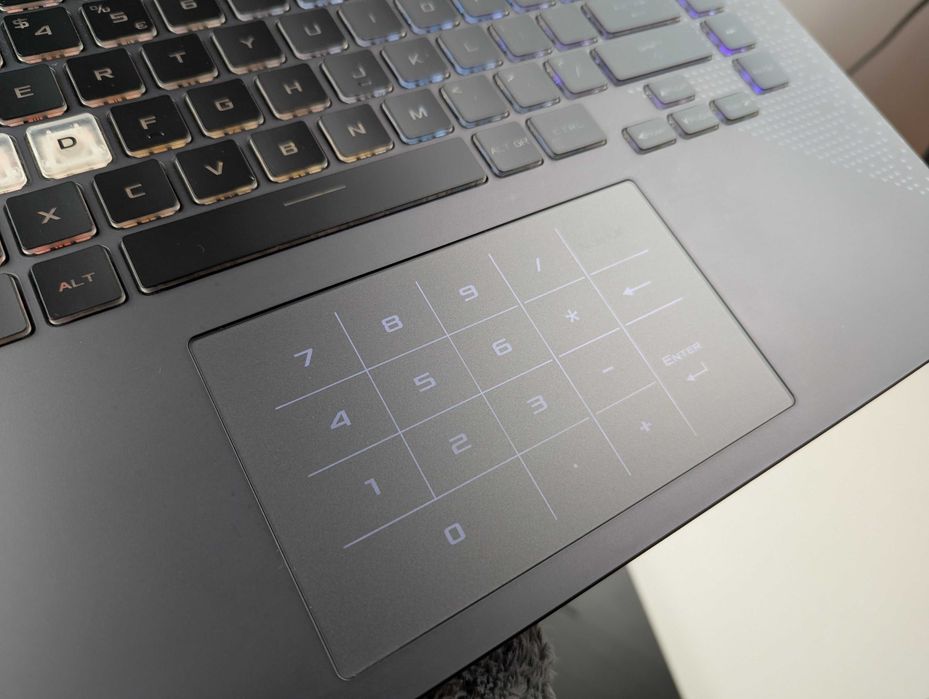 LAPTOP GAMINGOWY Asus ROG Strix RTX 3060 Ryzen 7 6800H 165hz 2K Komputer