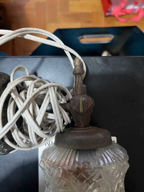 Candeeiro de parede antigo