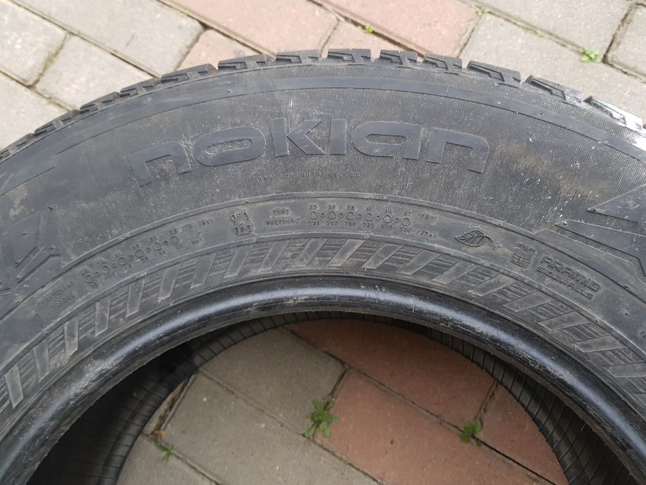 Шини літні 275/65/17