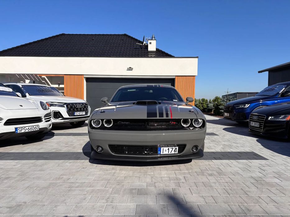 Dodge Challenger Idealny stan 1z500 sztuk  Zarejestrowany w Polsce